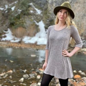 Grey dress with 3/4 sleeve dress